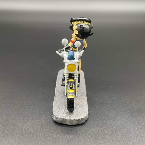 Bradford Exchange Betty Boop Born to Ride Collection Born to be Boop Figurine - Picture 6 of 15